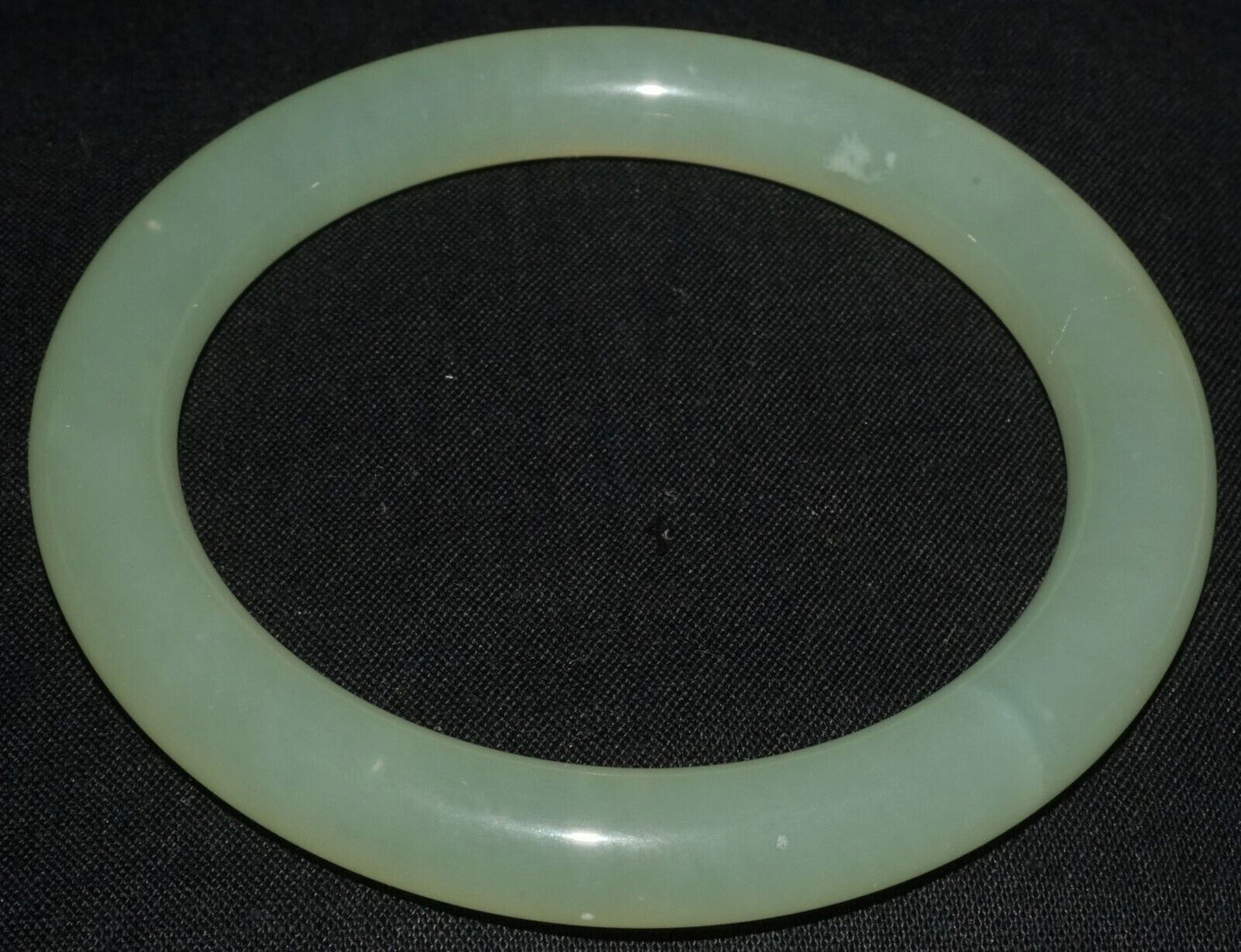 Vintage Chinese Semi Translucent Green Soapstone Bangle Bracelet (LeS) B56