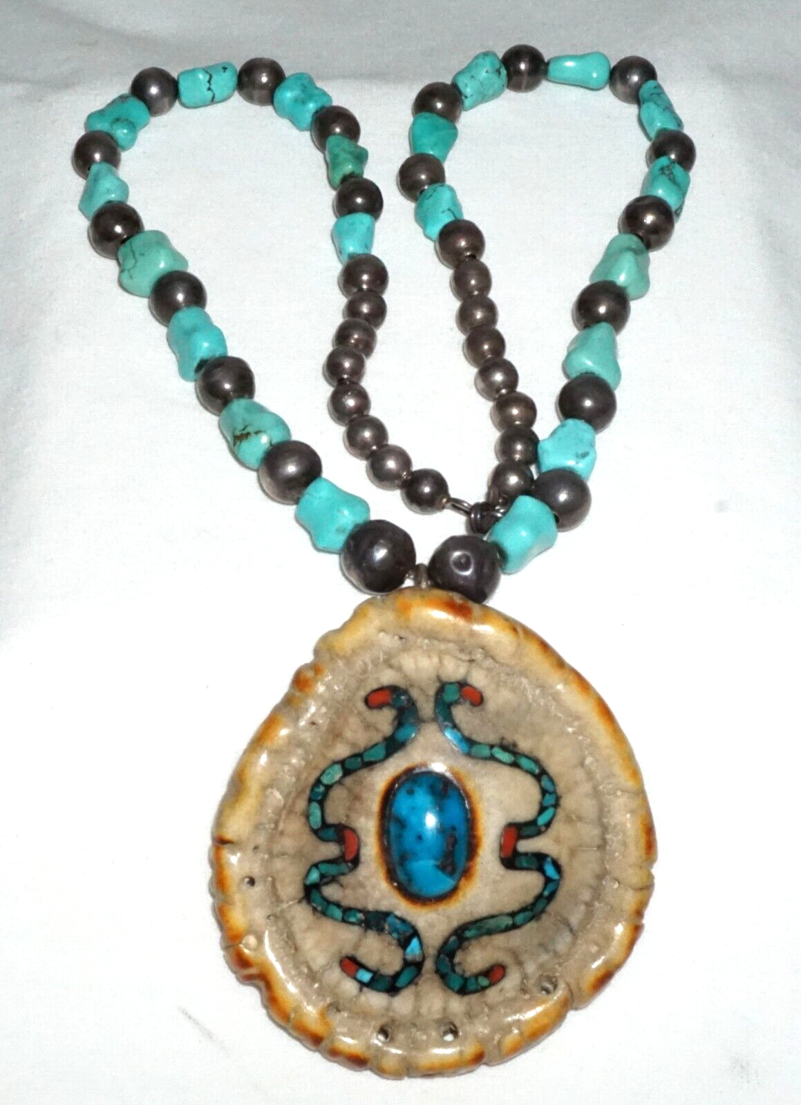 Vtg S.W. Silver & Turquoise Bead Necklace w. Inlaid Elk Antler Pendant (GeB)#16