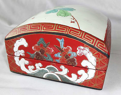 19CT CHINESE LACQUER BOX TOP INSET w. STONE WARE FRAGMENT w. FLORAL MOTIF (Coo)