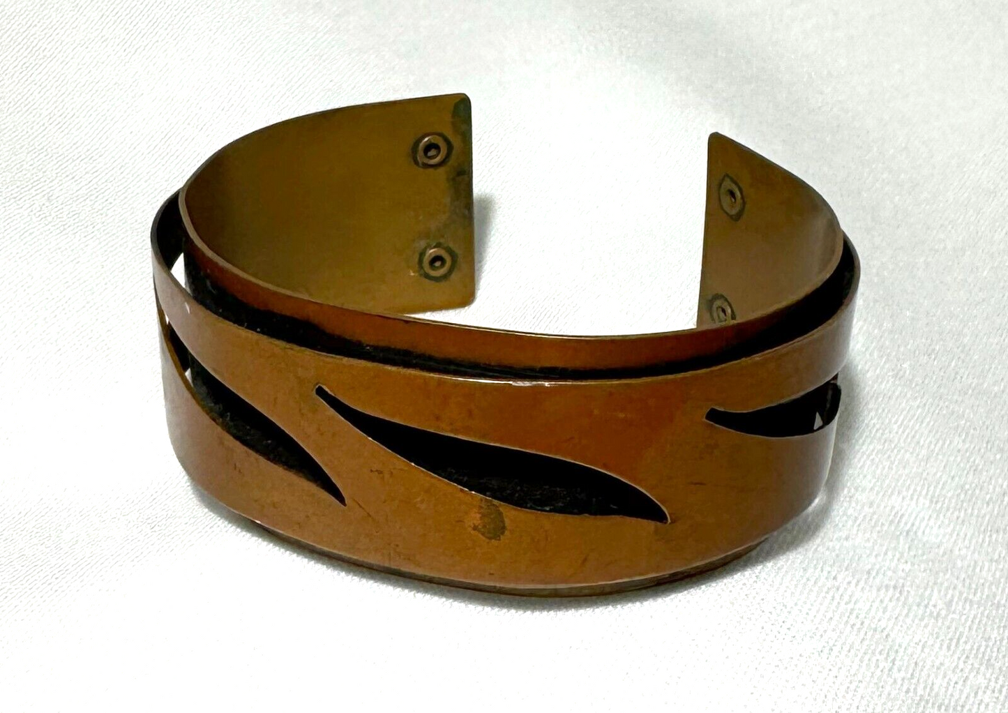 Vintage 7" Copper Cuff Bracelet w Flowing Design (LoC)13