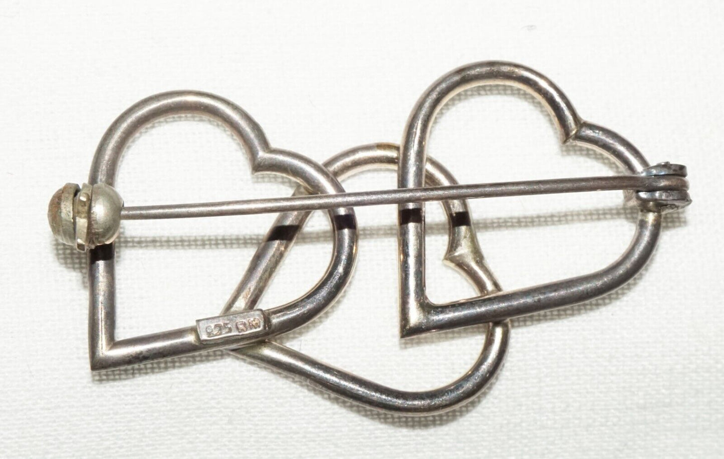 Vintage Sterling Silver Three Overlapping Hearts Motif Brooch Pin (OdC)