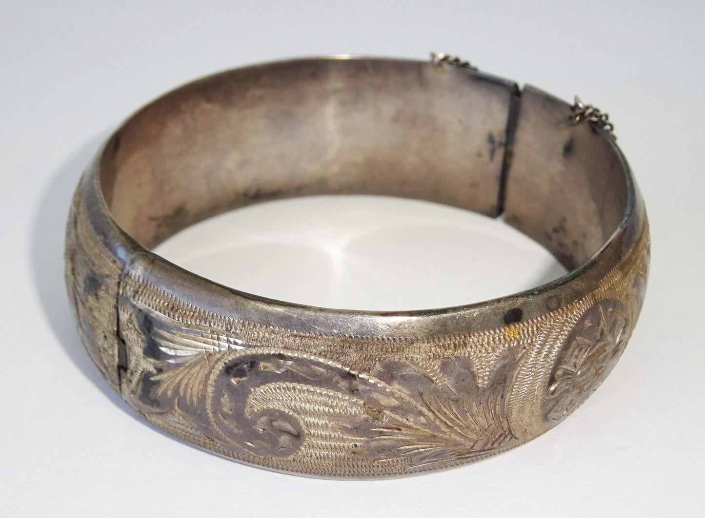 Mexican Hollow Sterling Silver Bangle Bracelet w. Etched Mask & Leaf Motifs(Yir)