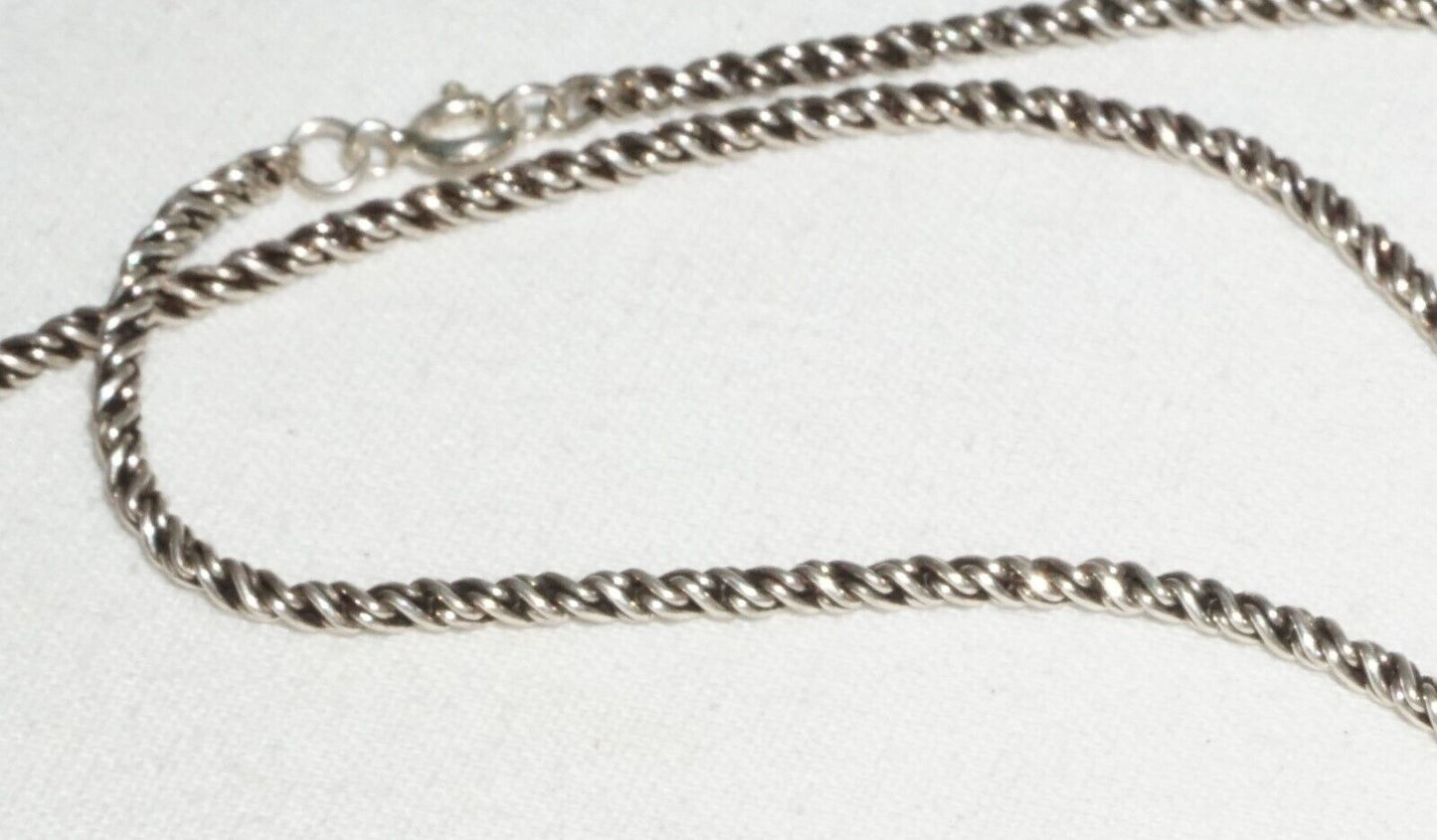 Vintage Sterling Silver Twisted Rope Design Necklace w. Heart Pendant (---)