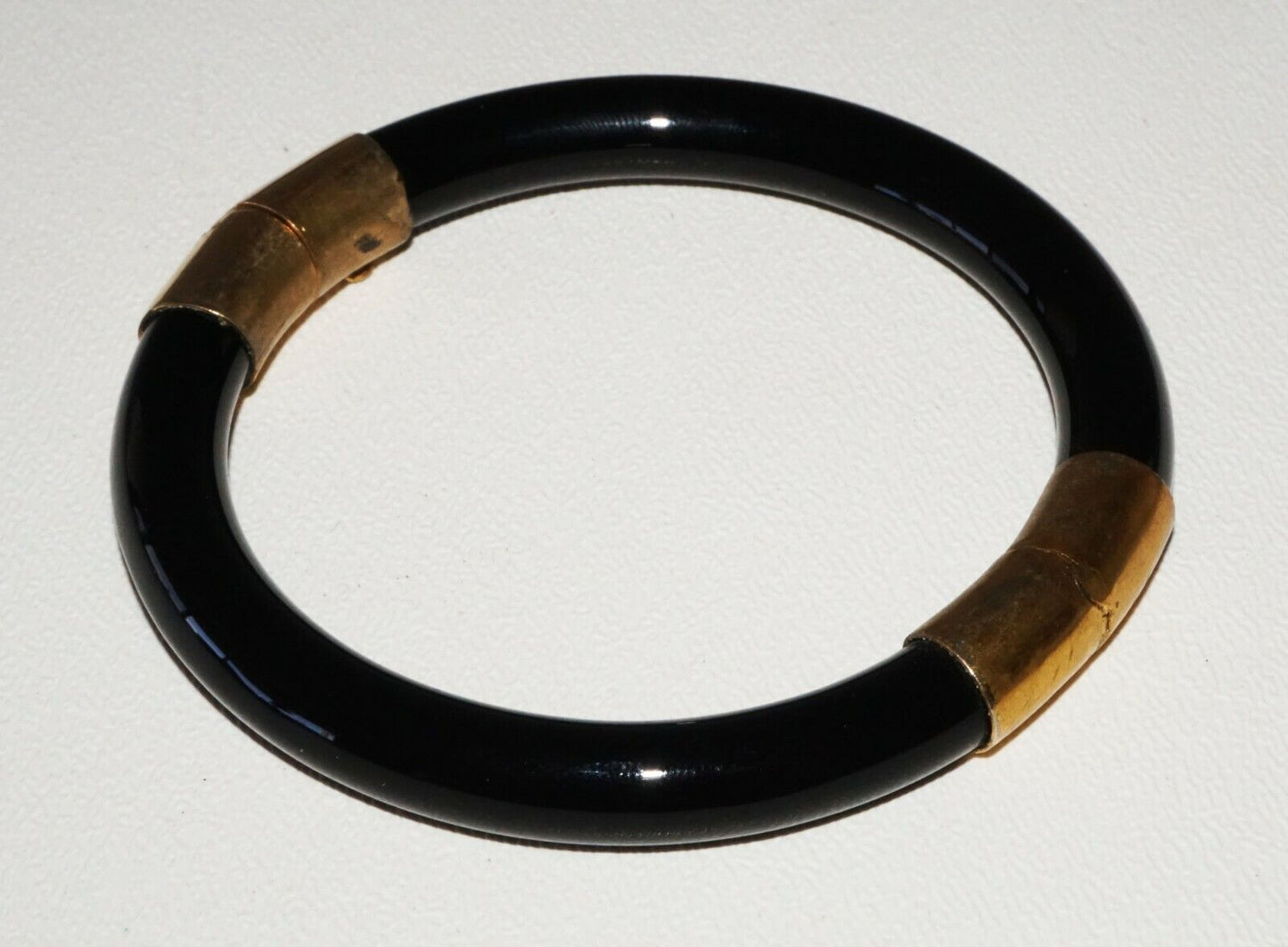 20C Chinese Black Hinged Gold Plated Bangle Bracelet (Wkoc) B4