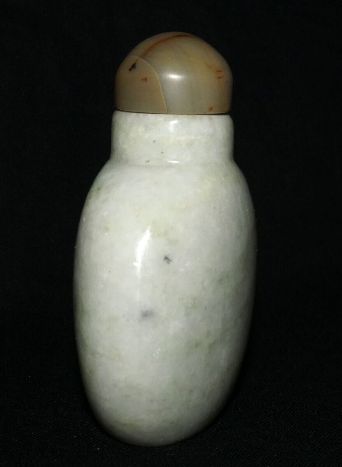 Vintage Chinese White & Green Jadeite Jade Snuff Bottle w. Agate Stop (LeS) G11