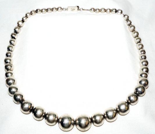 Vintage Mexican Sterling Silver Graduated Bead Necklace w. Clasp (KoS) L9