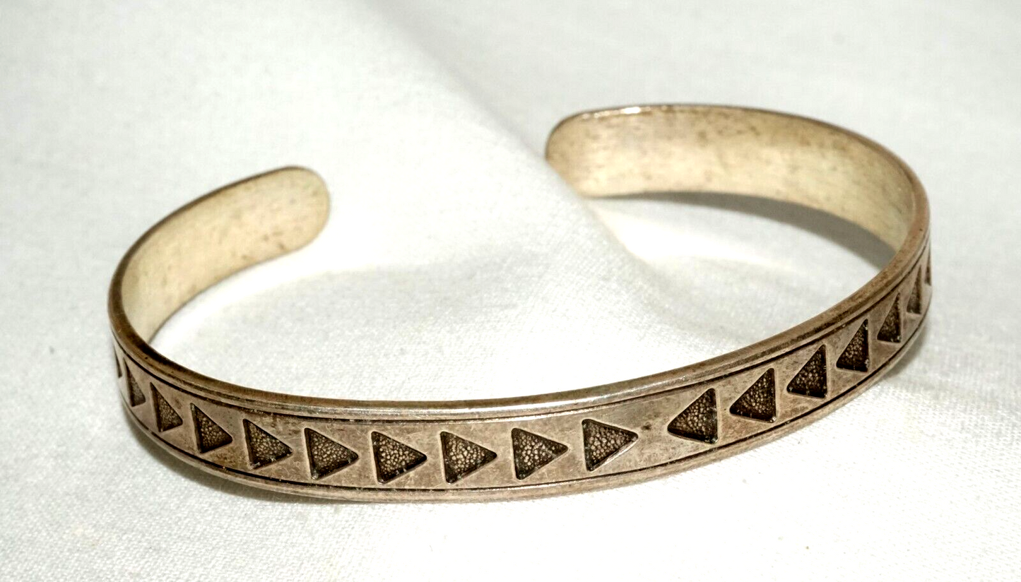 Vintage South Wester Sterling Silver Bracelet w. Arrow Motifs (LeS)L24