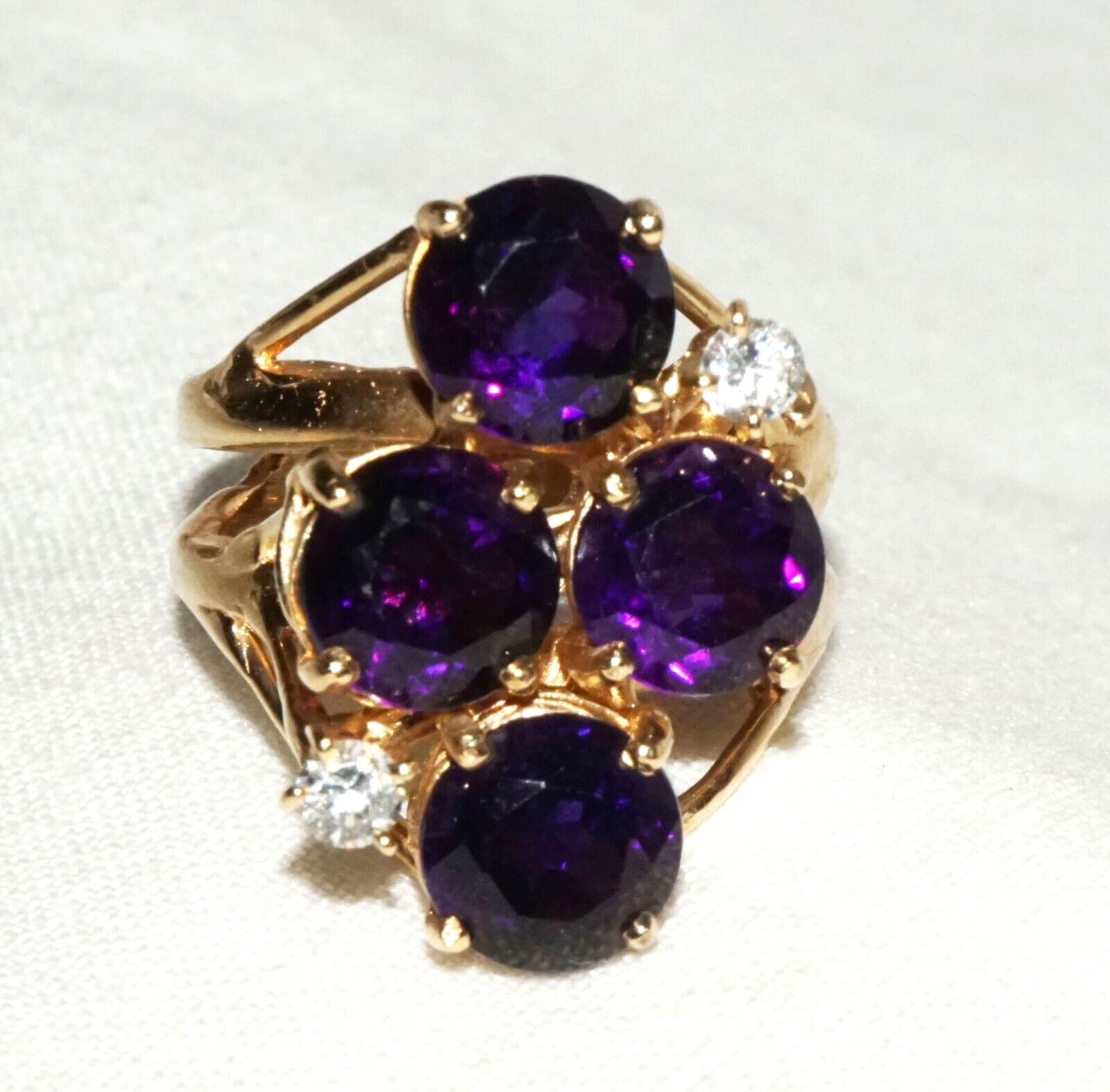 Vintage 14k Yellow Gold Ring Sz.7 w. 4x Amethysts & 2x Cubic Zirconia (GoB) #18a