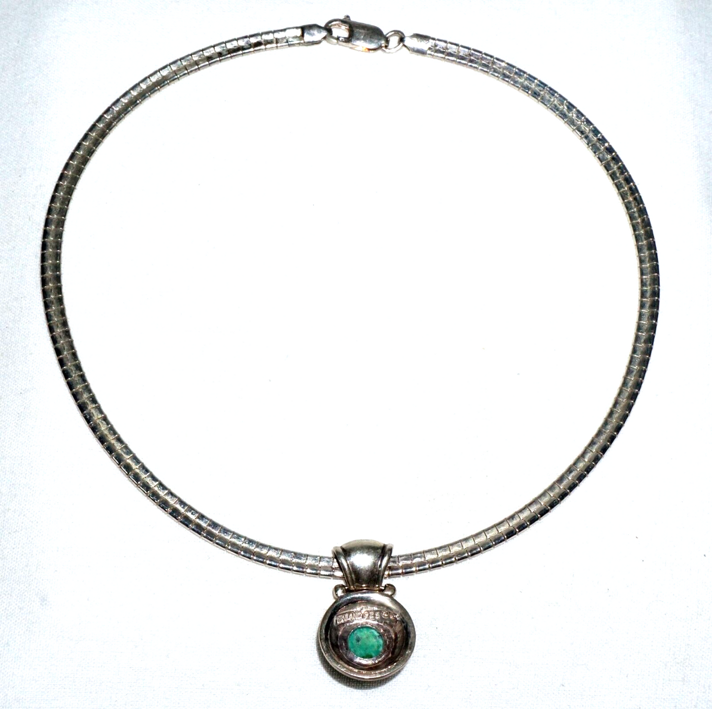 Vintage Sterling Silver Choker necklace w. Silver & Turquoise set Pendant (---)