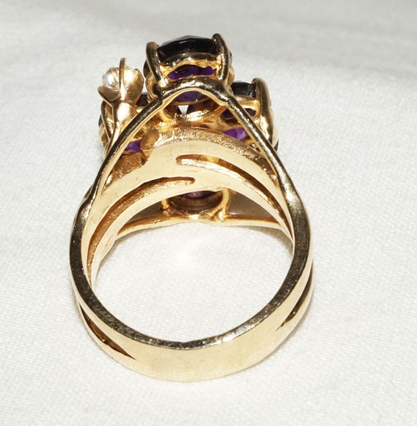 Vintage 14k Yellow Gold Ring Sz.7 w. 4x Amethysts & 2x Cubic Zirconia (GoB) #18a