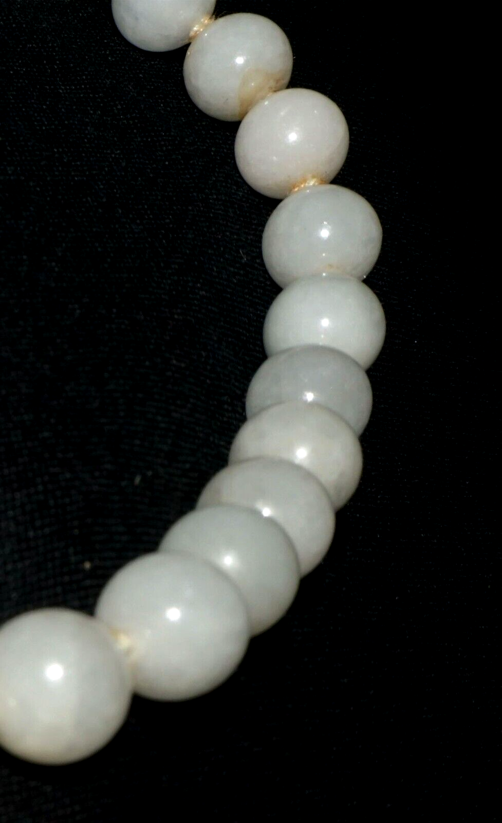 Vintage Chinese Off White Pale Green Jade Bead Necklace w. G. Plated Clasp (CoM)