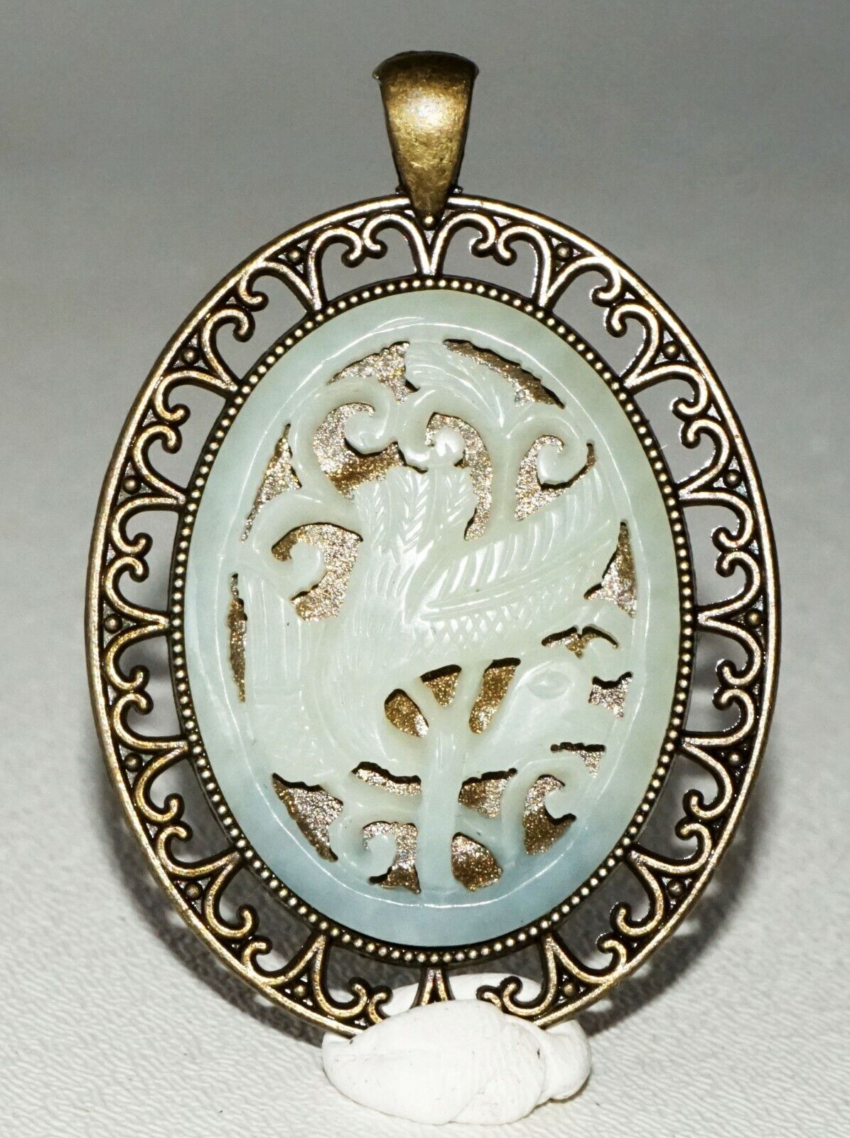 20C Chinese Pierced Oval Pendant set w. Pierced Jade Plaque Phoenix Motif (***)