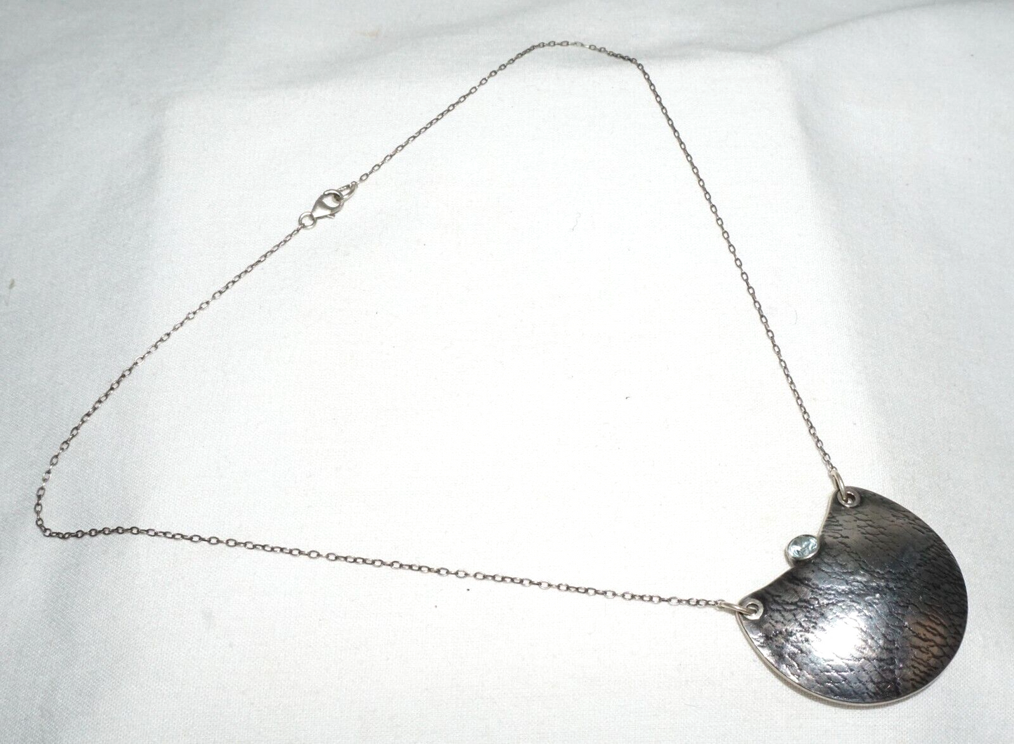 Vintage Sterling Silver Artisan Made Necklace & Texture Pendant w. Quartz (JoD)