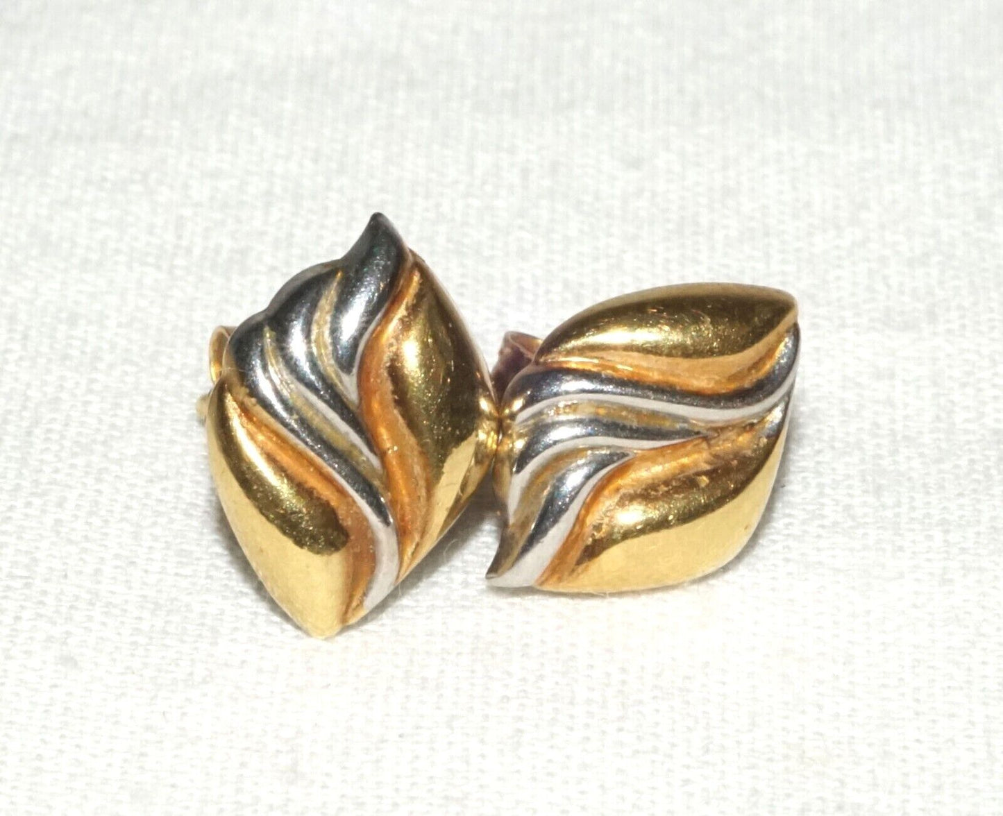 Vintage 14k Yellow & White Gold Wave Design Stud Earrings (YRa)