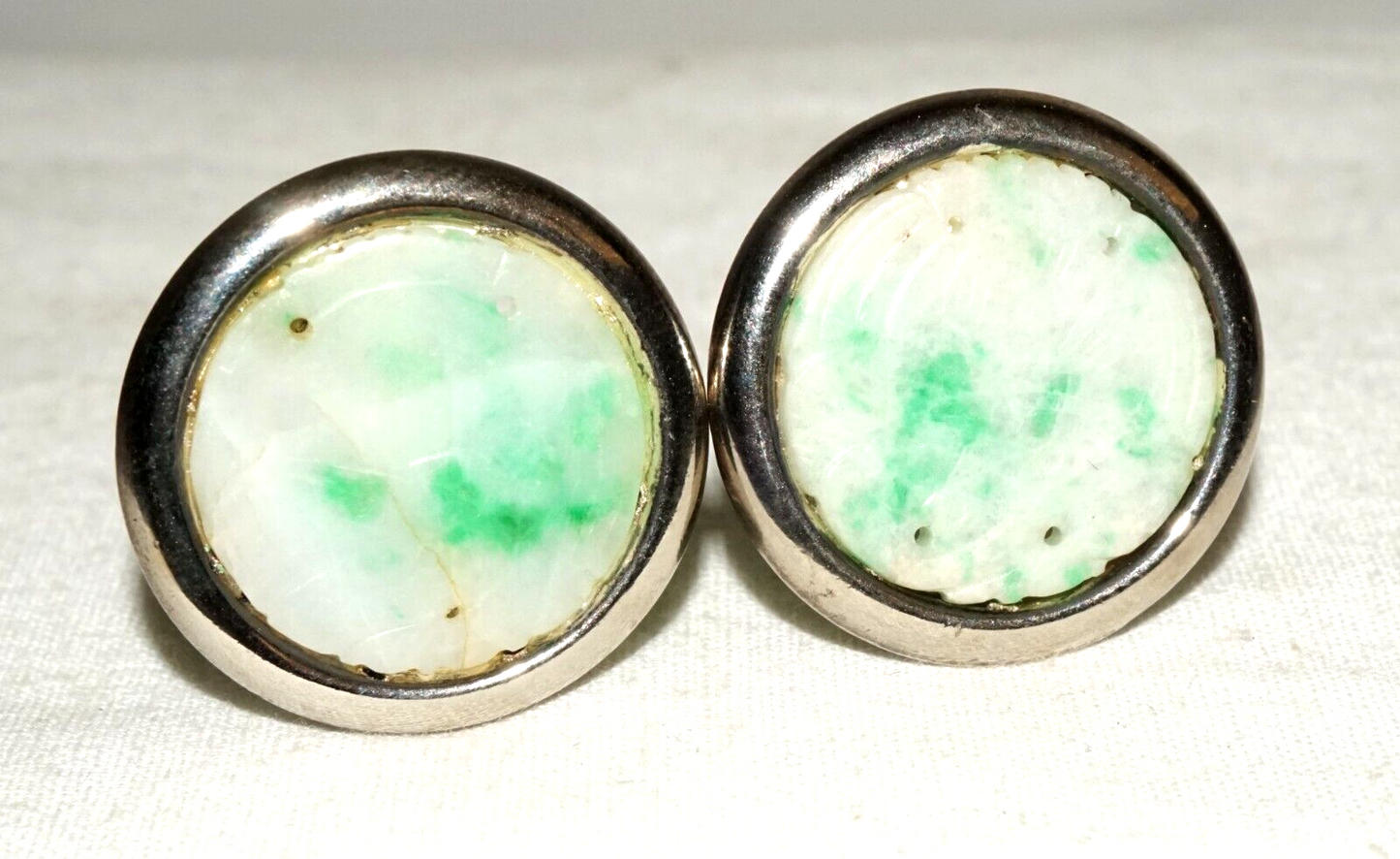 Vtg Sterling Silver White & Apple Green Jadeite Jade Button Ear Clips (LeS)L24