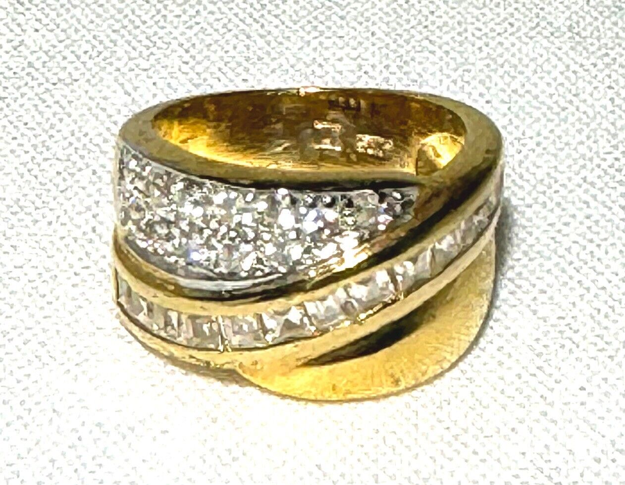 Y Gold Plated Sterling Ring w Synthetic Diamond Accents Size 5.75 (KiL)7