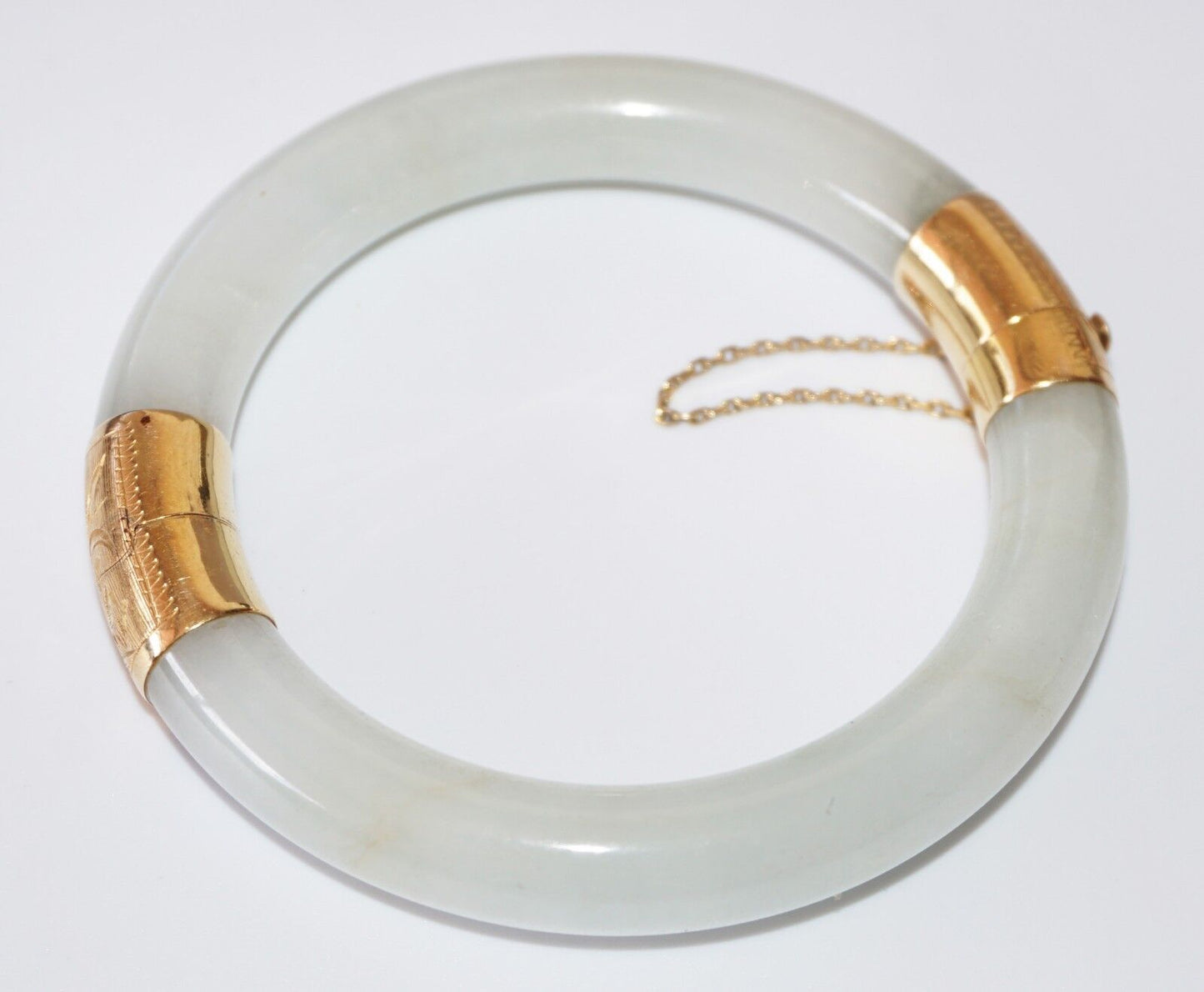 Vintage Chinese 14K Yellow Gold Hinged White Jadeite Jade Bangle Bracelet (Fuf)