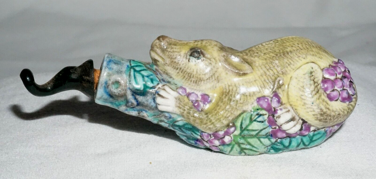 Antique Chinese Porcelain Snuff Bottle w. Rat on Gourd & Vine Motif (LLA)