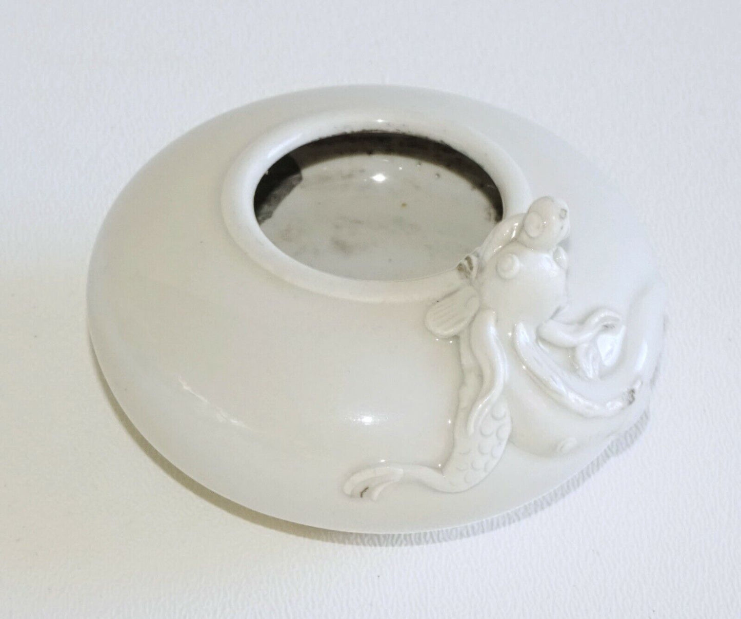 Chinese Qing White Porcelain Brush Washer w. Applied Dragon Motif (AHB) IC