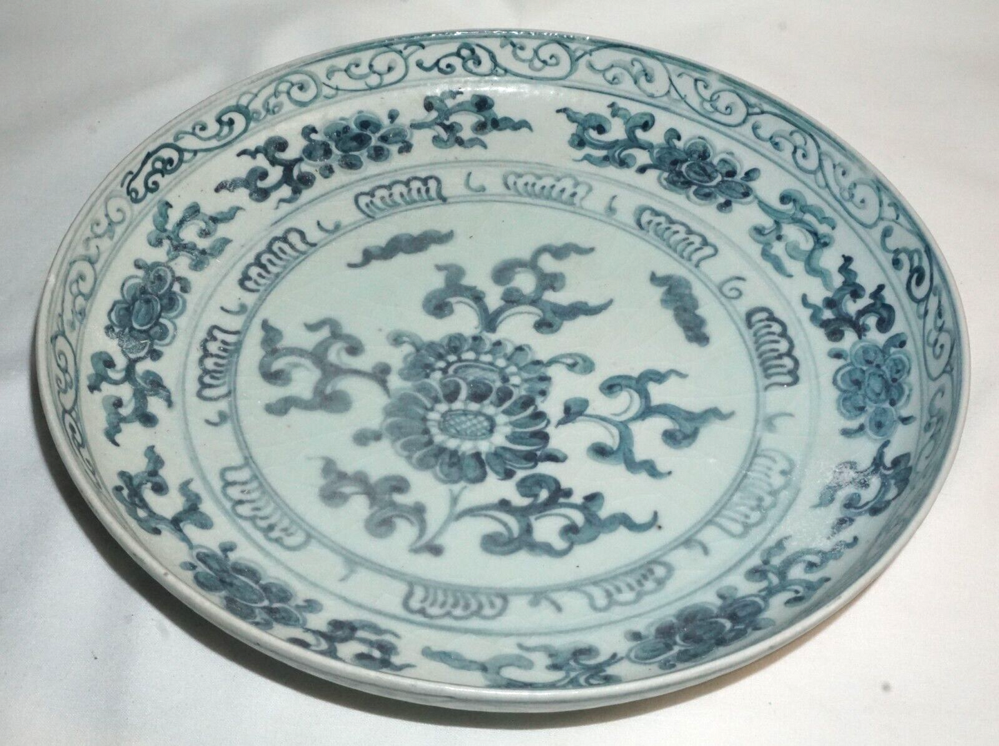 16C Chinese Anamese Blue & White Floral Motif Large Plates or Chargers (JSt)21