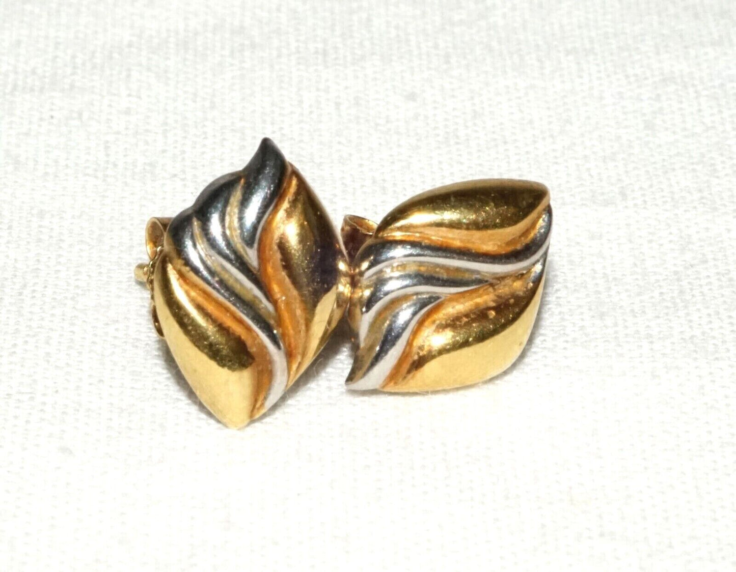 Vintage 14k Yellow & White Gold Wave Design Stud Earrings (YRa)