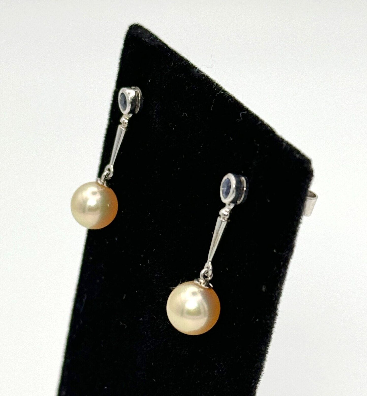 Vintage 18k White Gold, Golden Pearl and Blue Sapphire Drop Earrings (MeC)