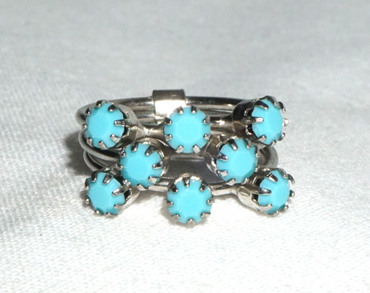 Vintage Harem Style Fashion Ring Sz. 4 w. Turquoise Colored Accents (BrM)L3