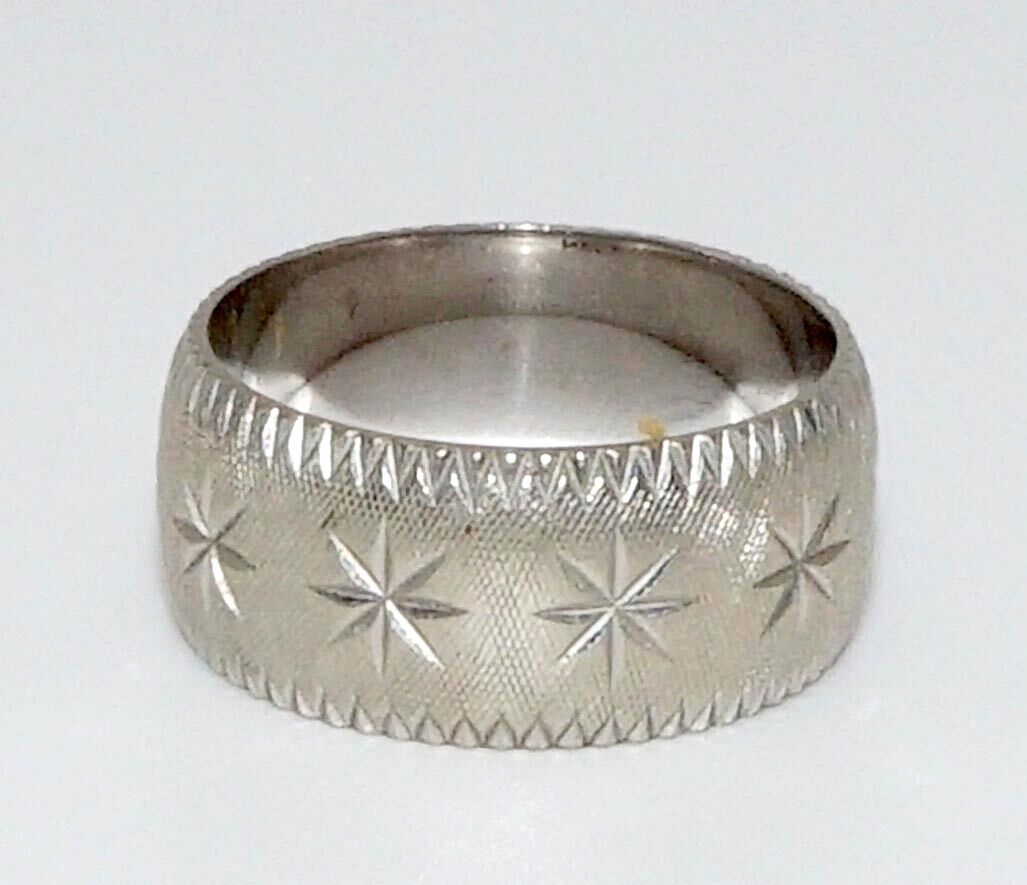 14k Gold Barrel Band Ring w Engraved Starburst Sz. 5 1/4 (ArS)