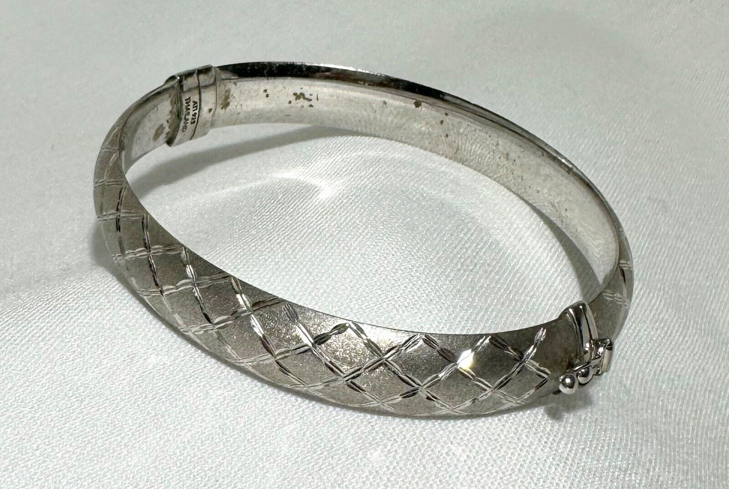 Thai Silver Silver Cross Hatch Bangle 2 1/2" x 2 1/8" w Safety Clasp (LoC)6