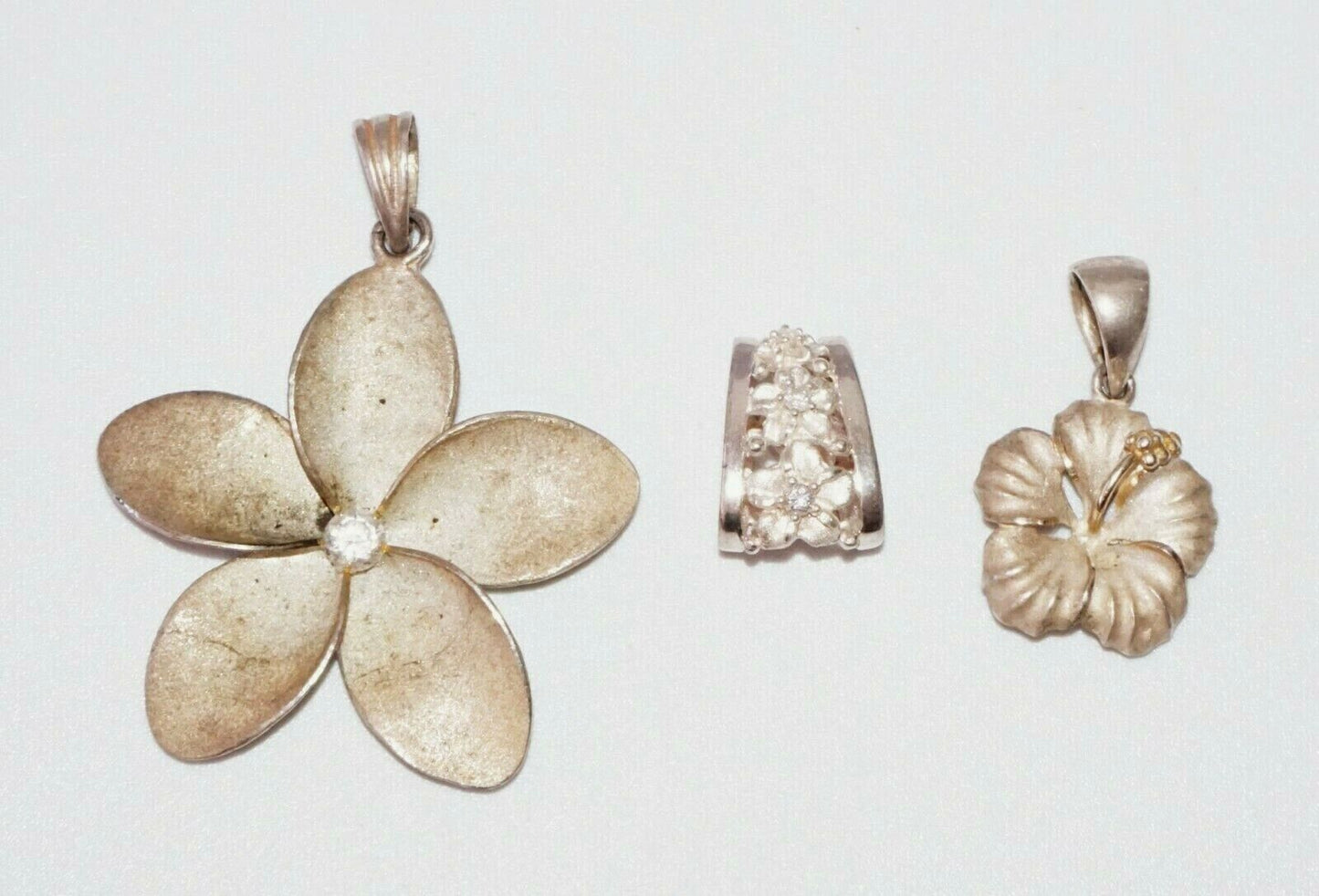 3Pc Hawaii Sterling Silver Mixed Lot Plumeria & Hibiscus Pendants (***) 23