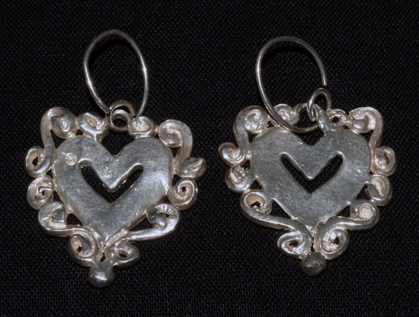 Vintage Hawaii Sterling Silver Heart & Scroll Border Earrings by E Heart C (WoJ)