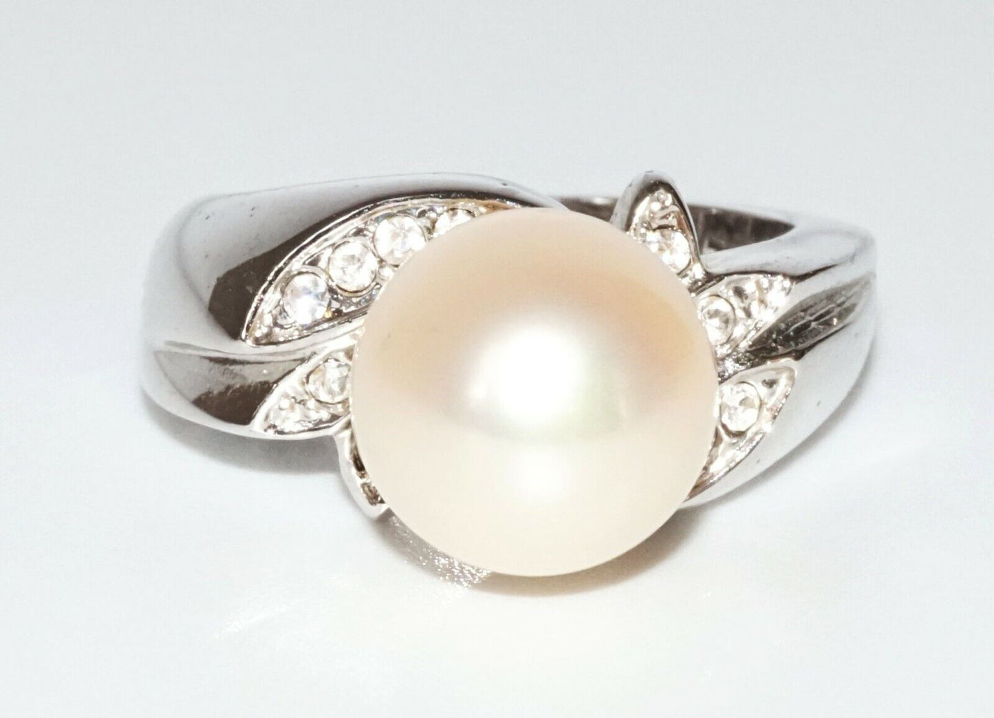 Vintage 14k White Gold Ring Sz.8 w. 1x Pearl & Cubic Zirconia Accents (SaR)#362