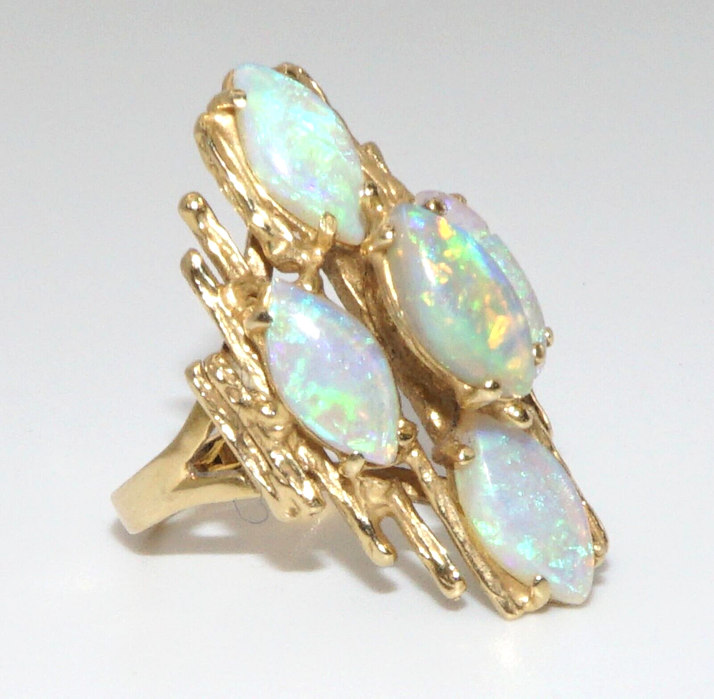 Vintage 14k Yellow Gold White Opal Ring w 5 Marquise Cut Opals Sz. 7 (ArS)