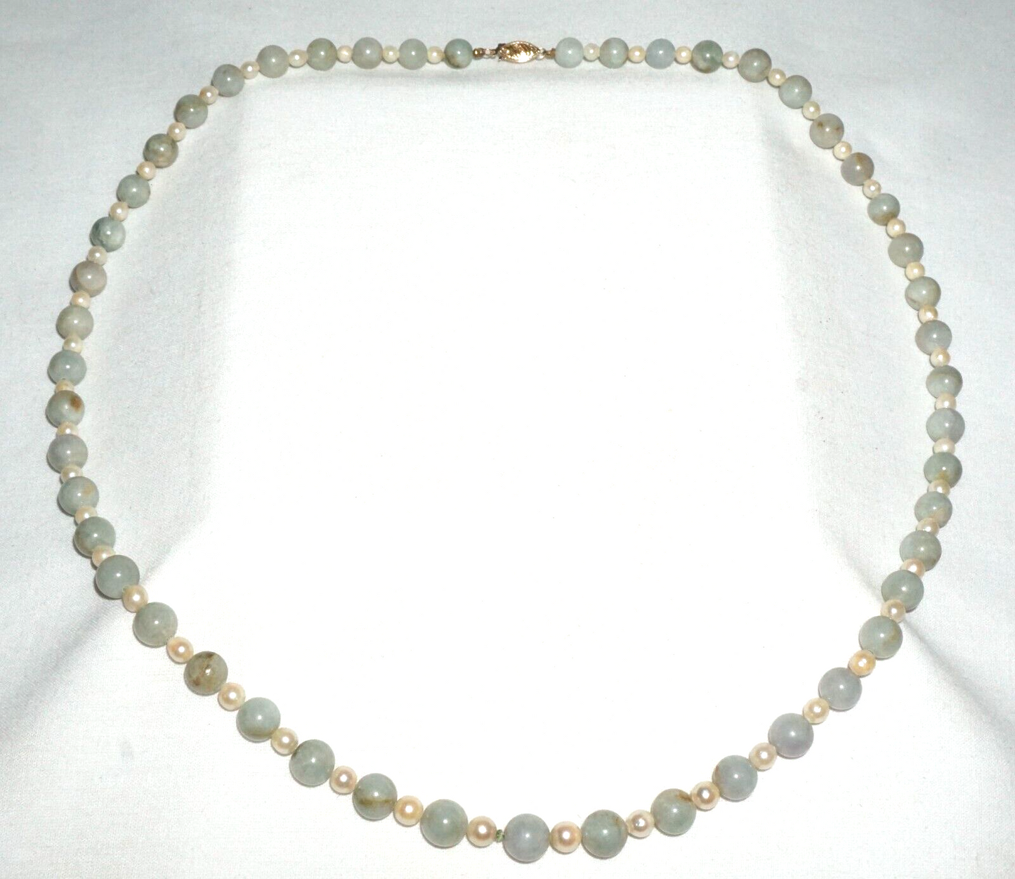 Vintage Chinese Jadeite Jade & Pearl Spacer Bead Necklace w. 14k Clasp (---)