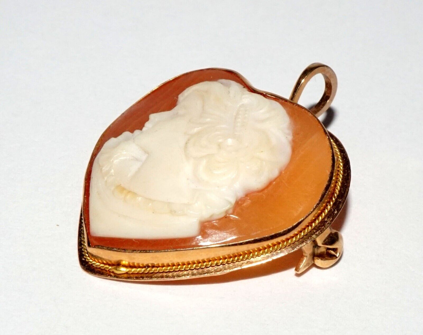 Vintage Italy 14k Yellow Gold Heart Pendant Shell Cameo Beautiful Woman (LeL)