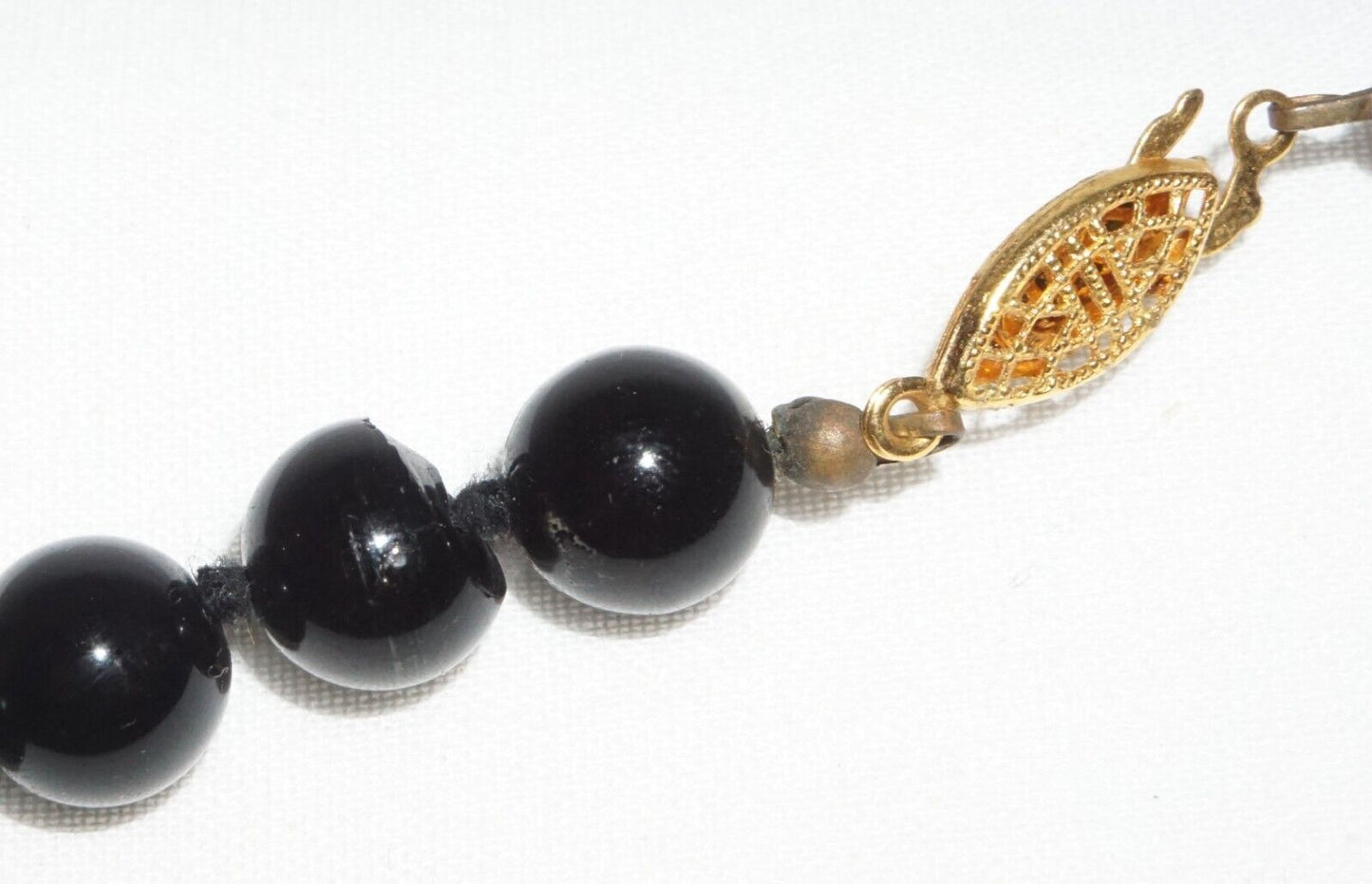 Vintage Chinese Onyx Bead Necklace 23" w. Gold Plated Clasp (BrM)