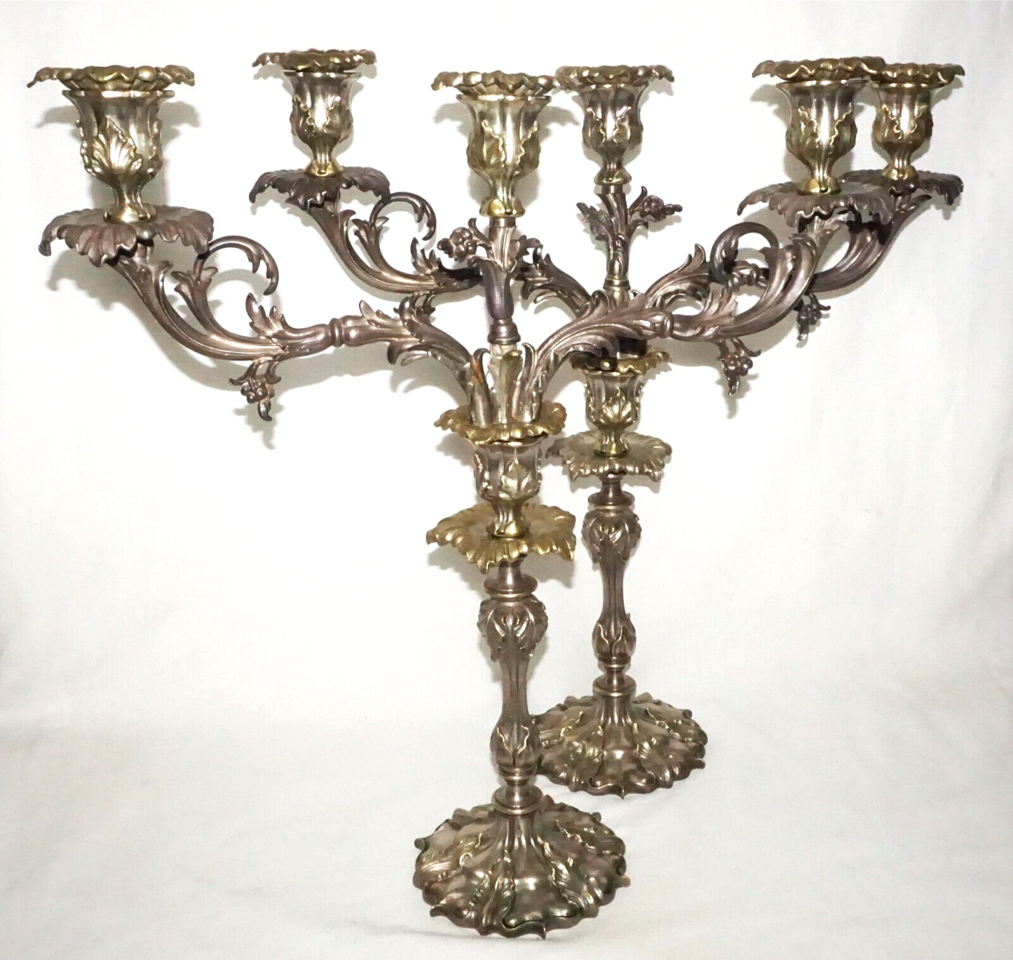 Pair US Silver Plated Heavy Candelabra w. Acanthus Leaves Motif unsigned (UVi)