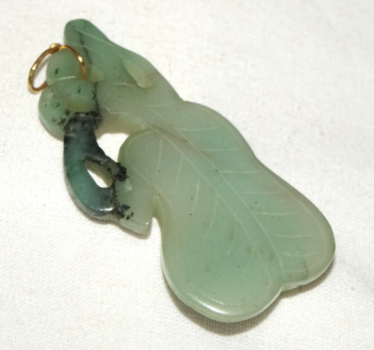 Vintage Chinese Green Jade Leaf Motif Pendant w. 14k Y. Gold Bail (LeS)L20