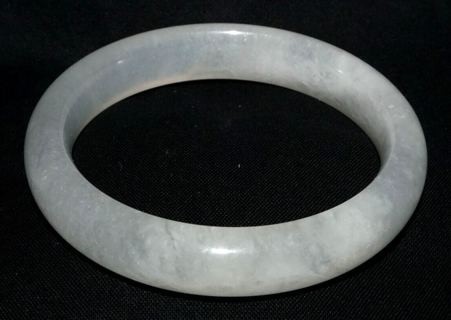 Vintage Chinese Semi Translucent White Jadeite Jade Bangle Bracelet (LeS) G11