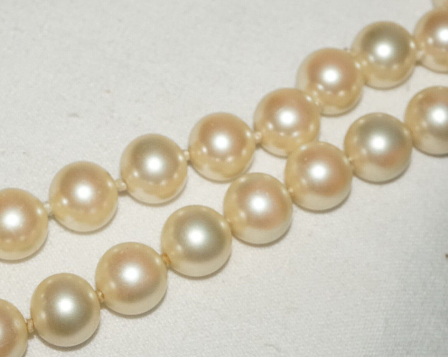 Vintage Faux Pearl Necklace 30" w. Gold Plated Clasp (KoS) L15