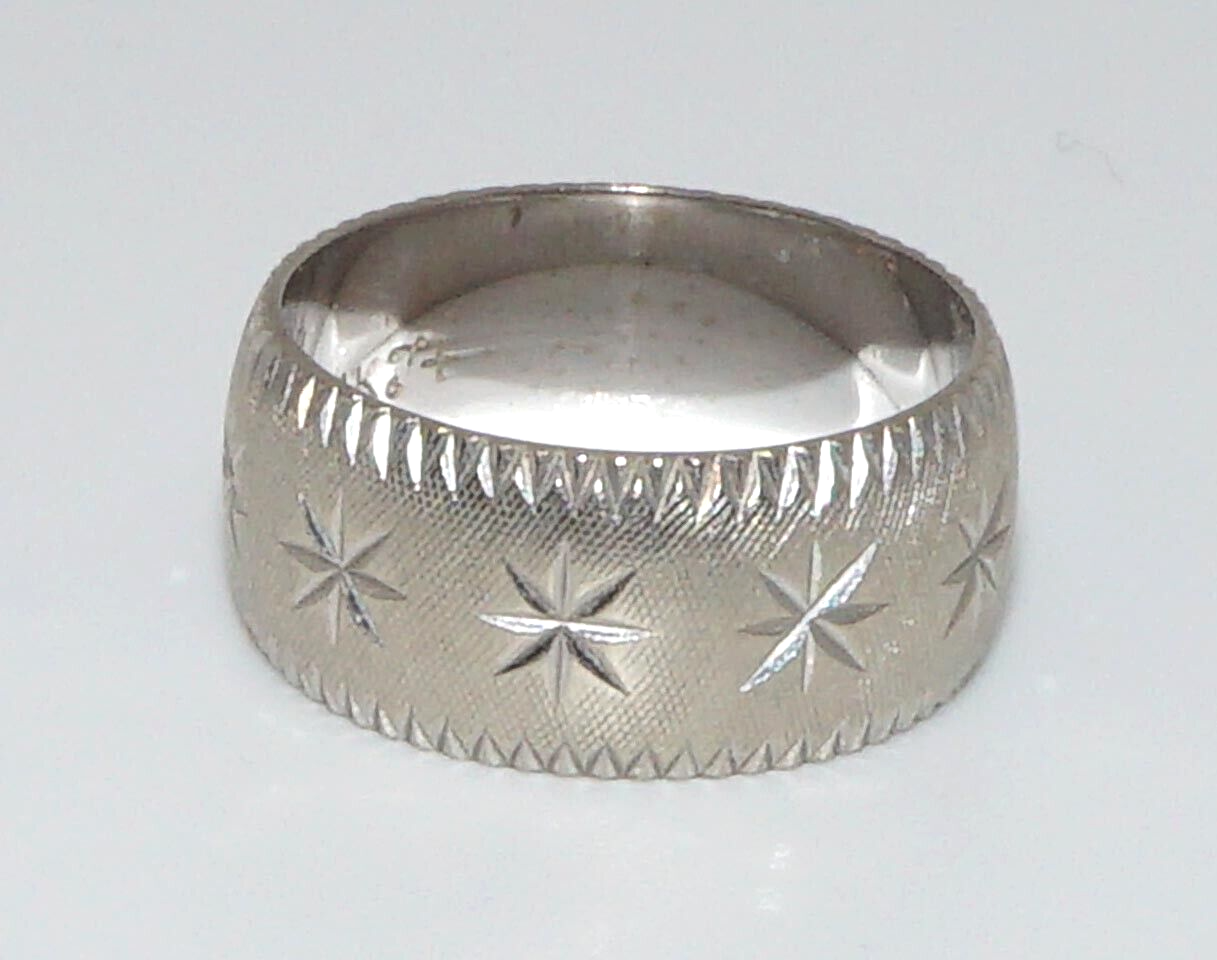 14k Gold Barrel Band Ring w Engraved Starburst Sz. 5 1/4 (ArS)