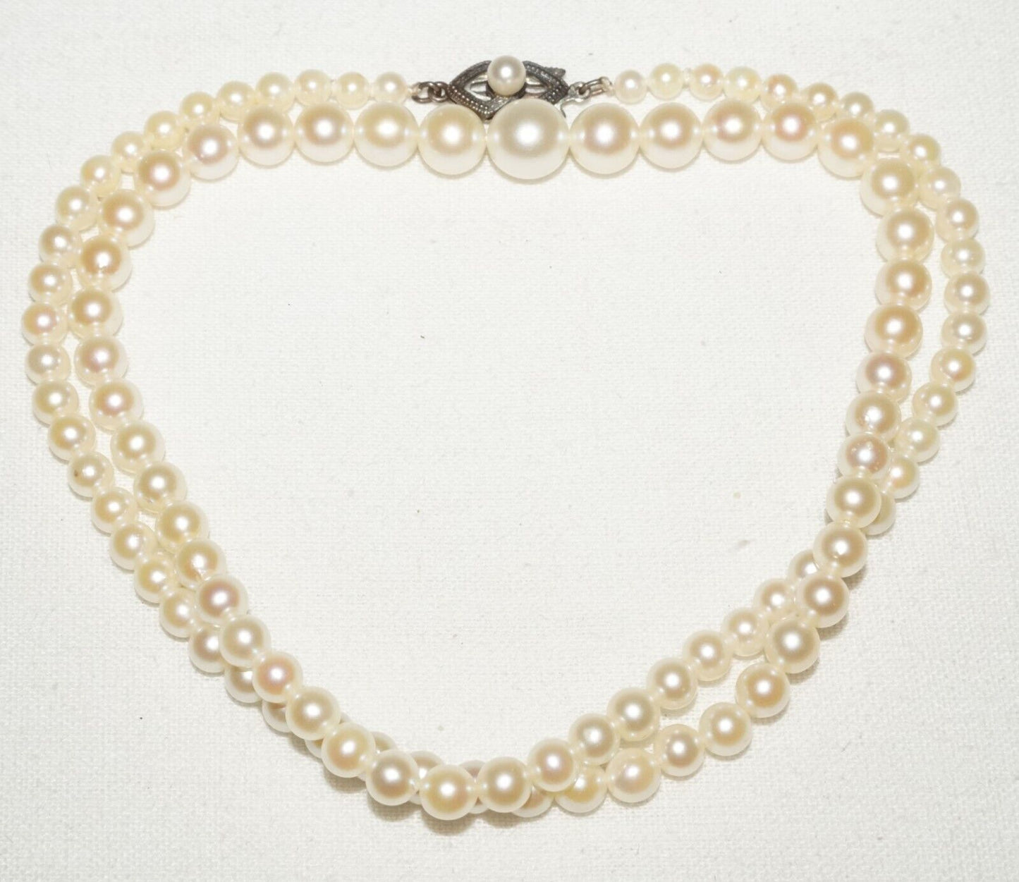 Vintage Graduated Pearl Necklace 18" w. Unmarked Silver & Pearl Clasp (KoS) L15