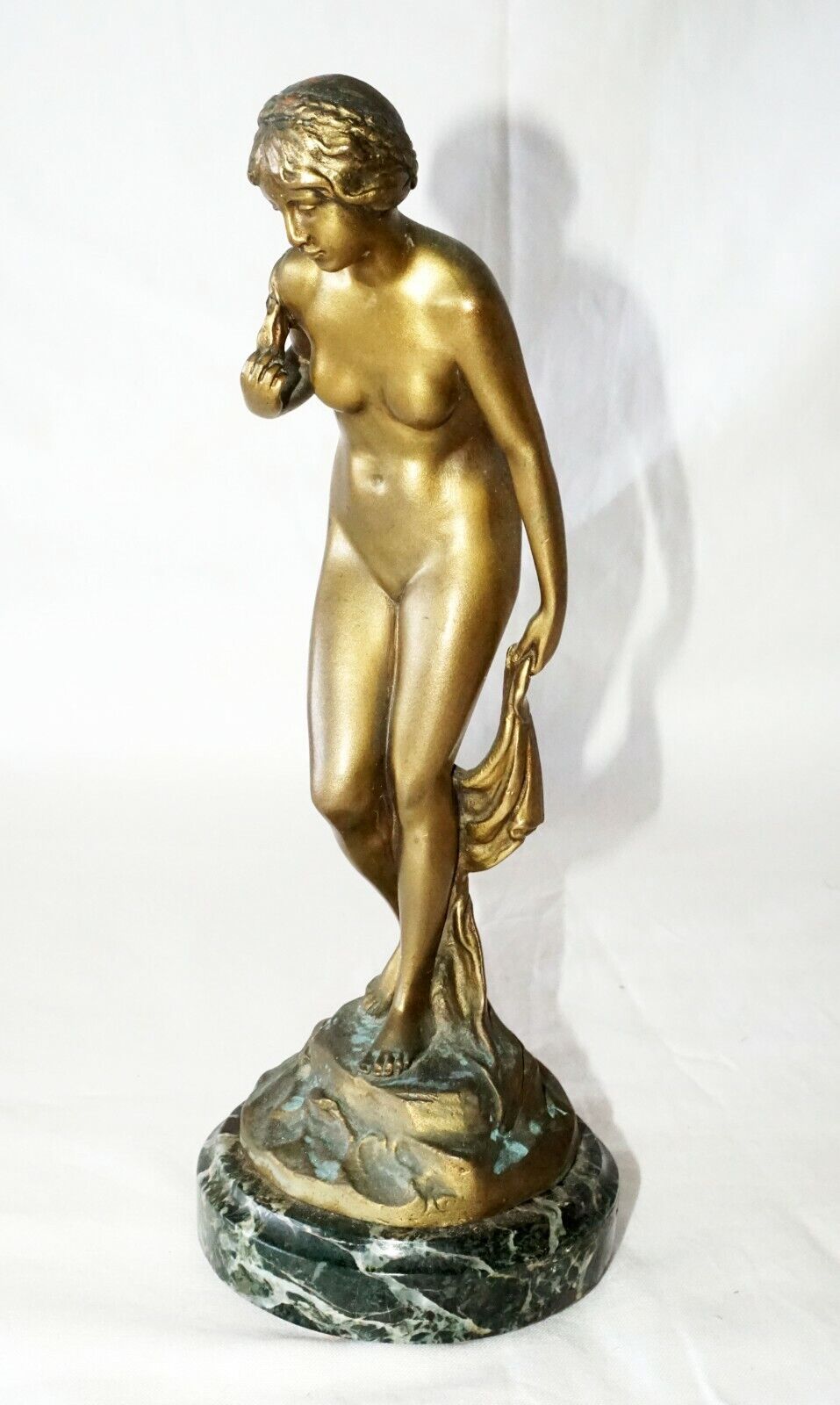 1900 German Bronze Sculpture Die Badende The Bather by Ludwig Eisenberger (ScI)