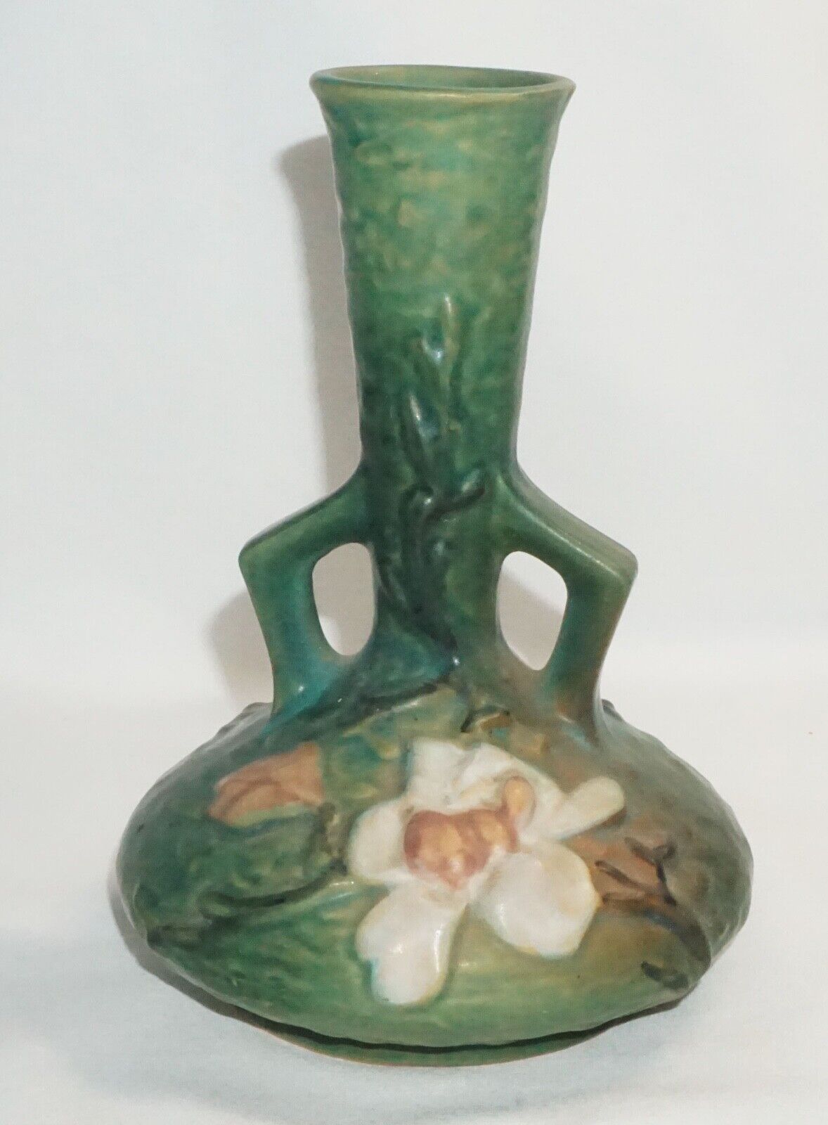 Vintage Roseville 179-7 Green Magnolia Vase Mint Condition (NeW)