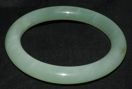 Vintage Chinese Semi Translucent Striated Green Glass Bangle Bracelet (LeS) B59