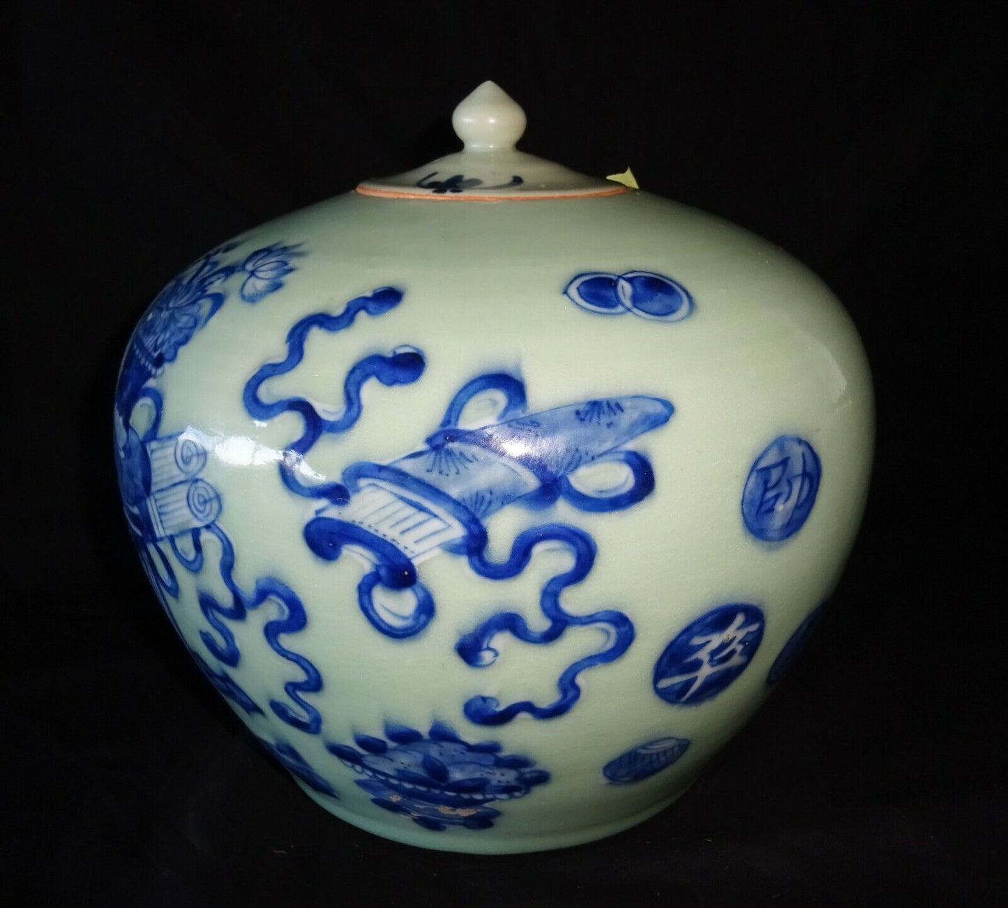 19C Chinese Large Porcelain Jar B&W 100 Antiques & Bat Motif Cover (HeN)#10 IC