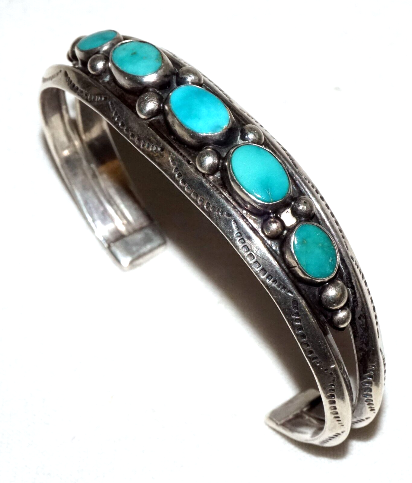 Vintage S.W. Heavy Silver Cuff Bracelet set w. 5x Turquoise Accents (KoS) L8