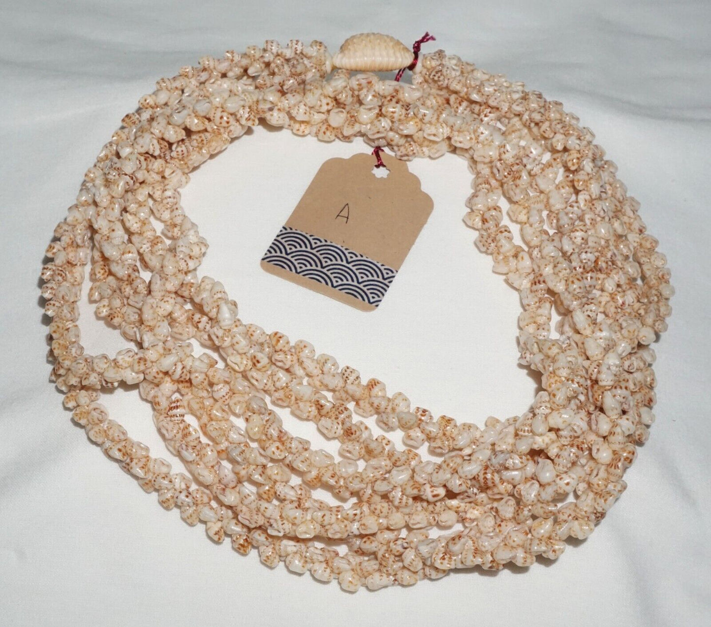 Vintage Hawaii 3x Strand Pikake Style Spotted Brown Niihau Shell Necklace (KiA)A