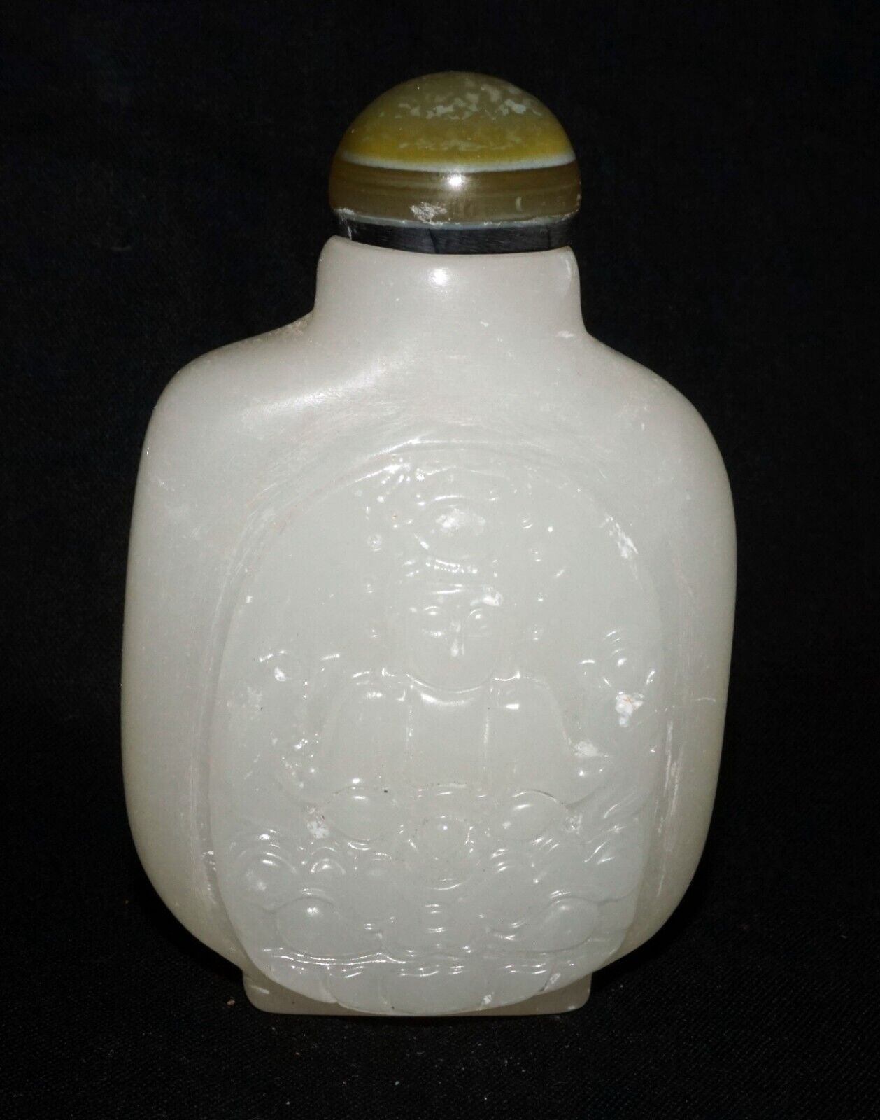 Vintage Chinese Glass Carved Snuff Bottle w. Seated Buddha Motif (LeS) G11