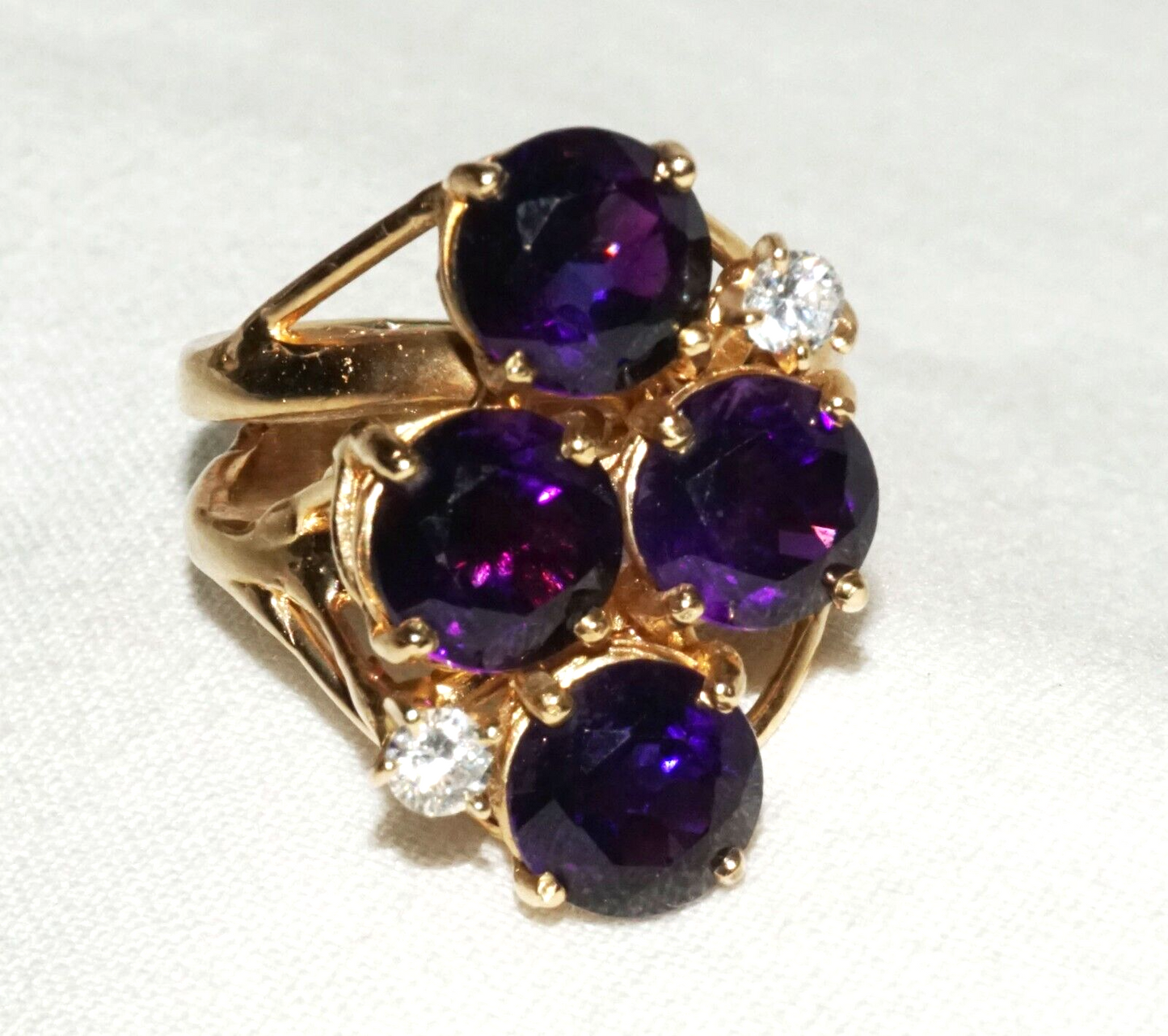 Vintage 14k Yellow Gold Ring Sz.7 w. 4x Amethysts & 2x Cubic Zirconia (GoB) #18a